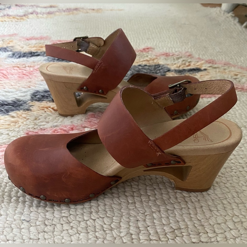 Dansko | Thea | Leather Sling Back Clog | Tan | Size 37/7